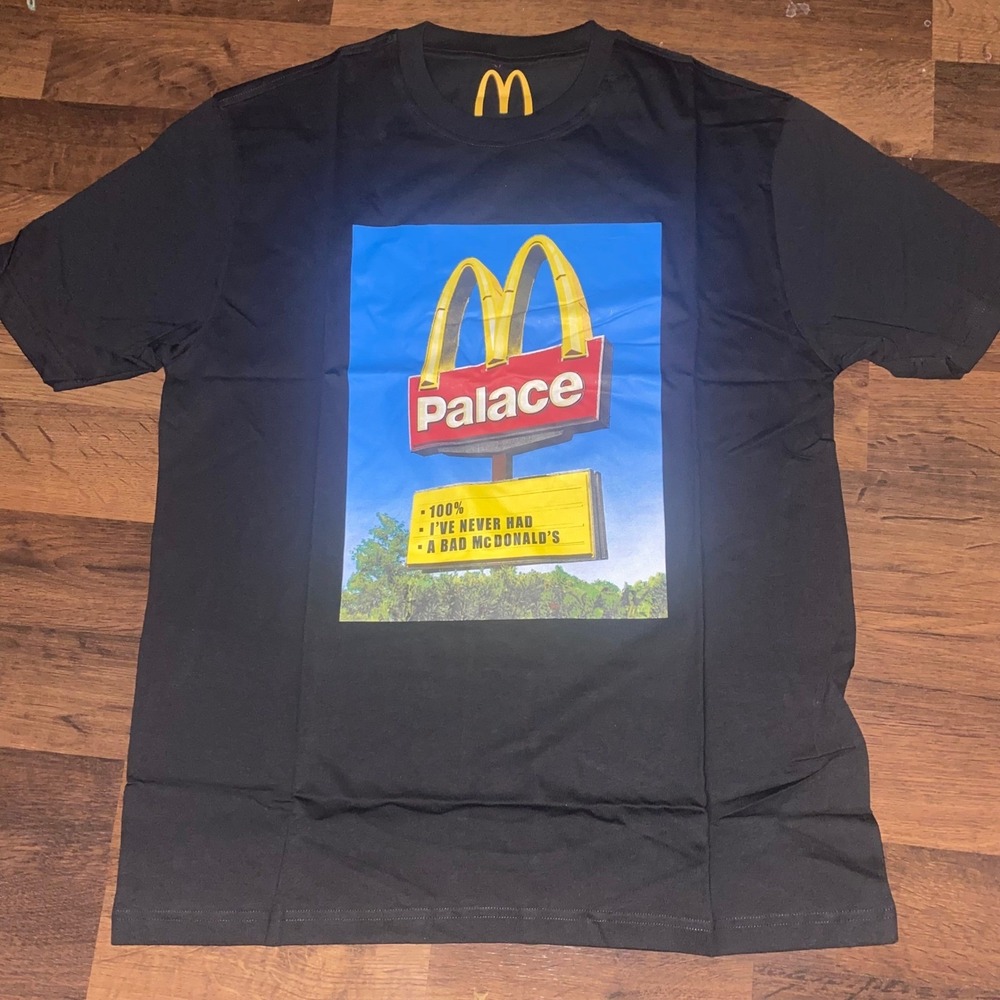 Palace x McDonalds Sign T-Shirt Never A Bad Macdonald's Black M XL 2023‎ Collabo